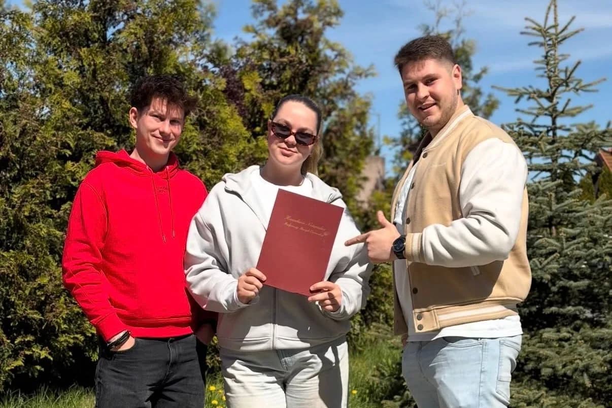 Zespół Fuzja Development z aktem notarialnym na działce